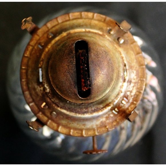 VTG Hurricane Lantern Clear Twist Round Sphere Oil Lamp - Picture 7 of 9